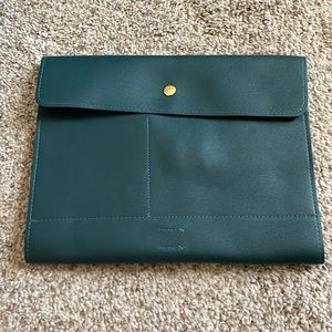Purse -Marilyn Mini Clutch Forest green